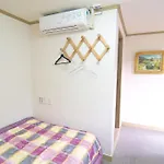 Dongdaemun 2C House